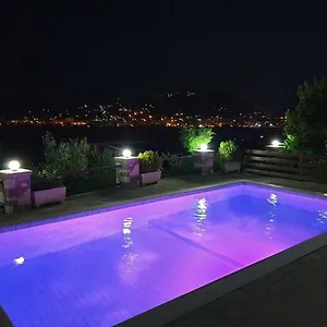 Willa Palma, Berat